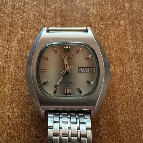 Seiko 5 automatic watch used, silver, 1981