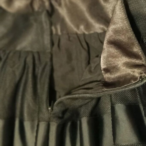 Black skirt like new, size S, with tulle for volume