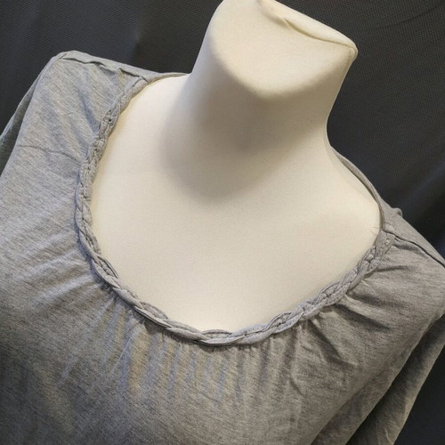 Cotton women's t-shirt size XL like new, gray