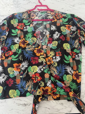 BSB floral cotton shirt like new with wrap tie