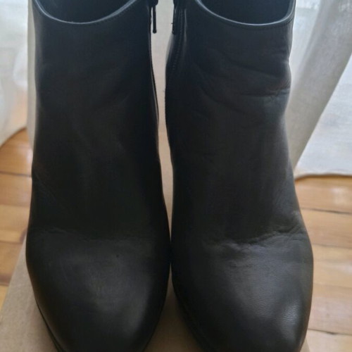 Leather ankle boots used, black, size 37 with low wedge heel
