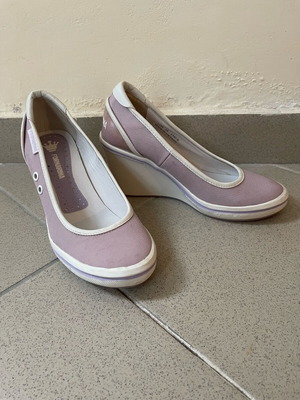 Fornarina summer canvas shoes new, pale lilac with white details