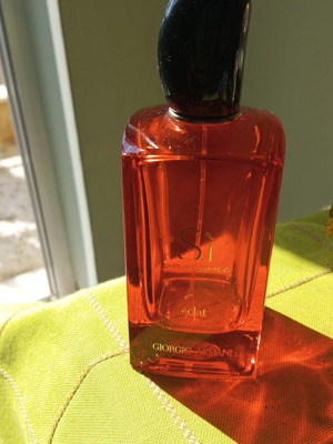 Si Giorgio Armani decorative perfume bottle like new