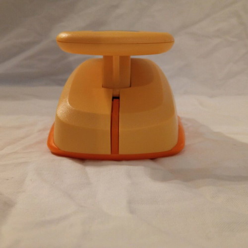 Star Paper Cutter like new, manual craft tool