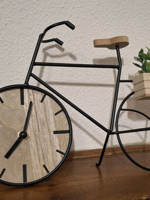Metal and wood decorative bicycle clock like new