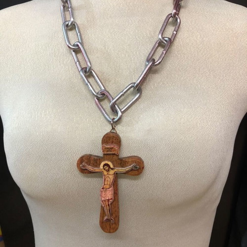 Industrial Blood-Splatter Paperclip Chain with Wooden Icon Crucifix Pendant new