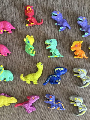 Kinder Funko Jurassic World dinosaur figures, set of 17
