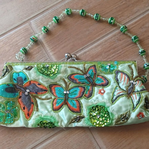 Evening bag with butterfly embroidery like new, multicolor mint
