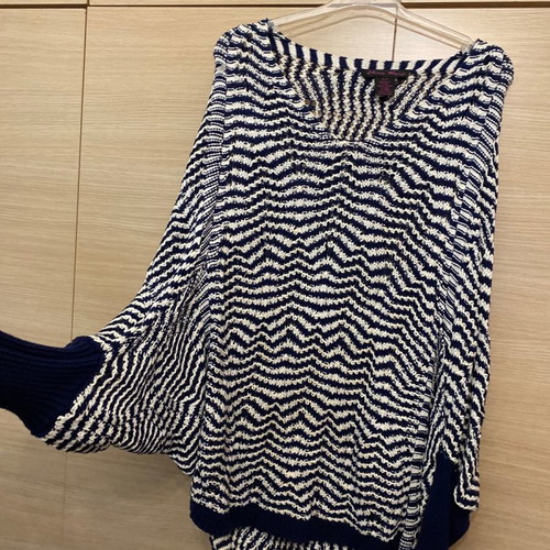 Knitted sweater new, white-blue, size XS