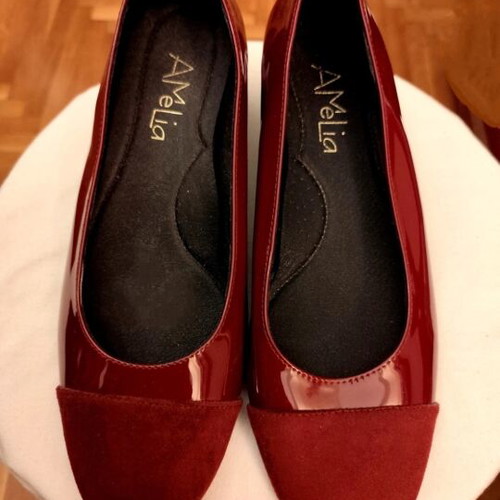 Amelia Burgundy Patent and Suede Pumps Size 40 New