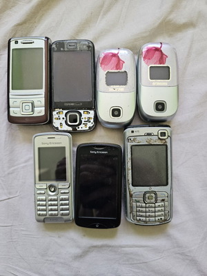 Lot of phones used, for parts