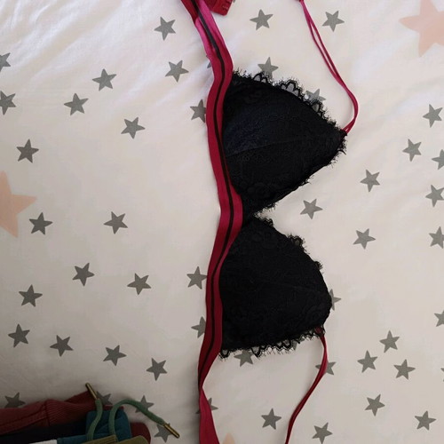 Bralette bra without underwire size M like new, black and red