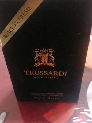 Trussardi Black Extreme Eau de Toilette 30ml нов мъжки парфюм