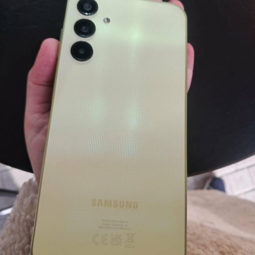 Samsung Galaxy A25 Dual 5G 8GB/256GB Yellow Smartphone like new