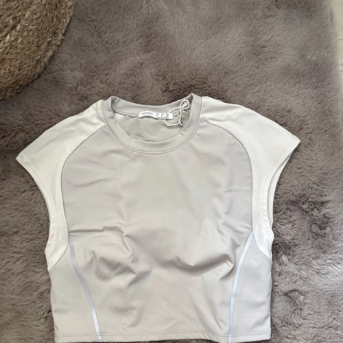 Oysho beige polyamide top size Small new