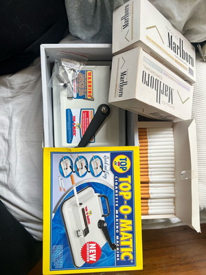 Top-O-Matic cigarette making machine with 600 Marlboro Lights tubes new