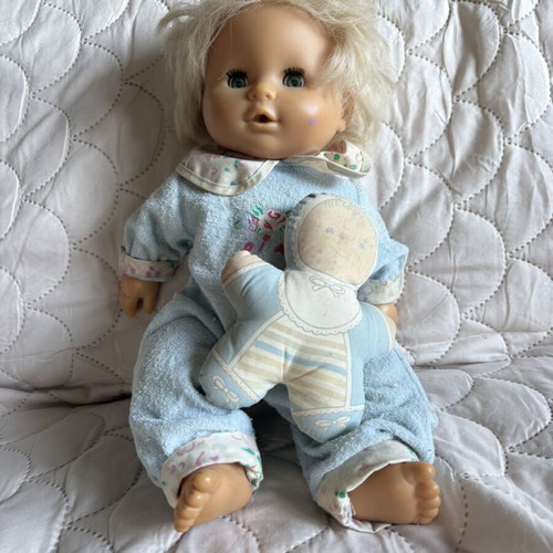 Two vintage collectible dolls