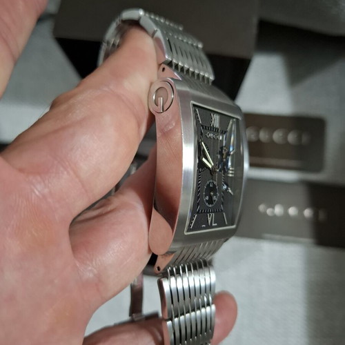 Gucci Chrono Wristwatch like new, men's, gray