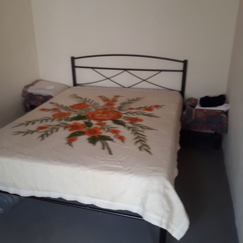 Double blanket white with orange flower pattern like new, very warm