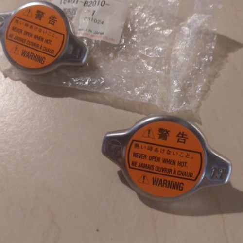 Radiator caps for Terios II 2008 1.1 bar genuine, new and used
