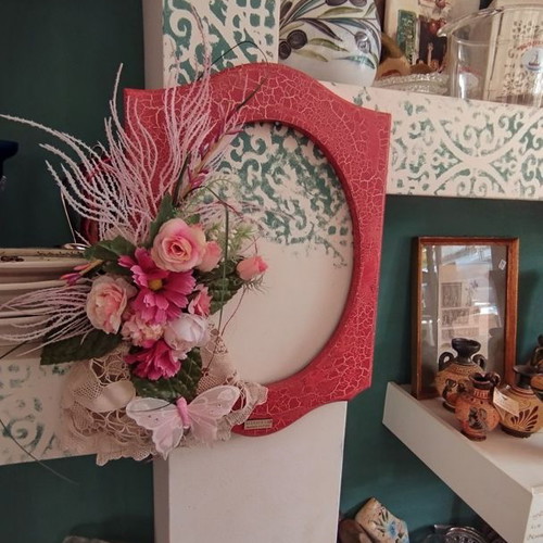 Decorative wall frame with flowers crackle effect like new