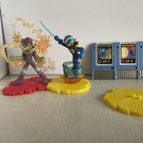 Mega Man NT Warrior figures and Battle Chips pack used, vintage 2004
