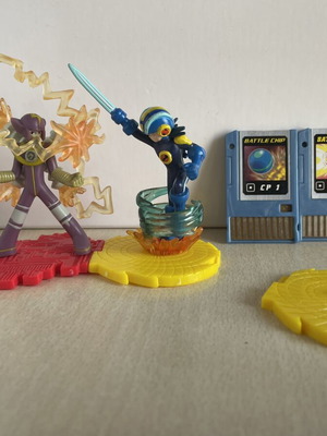 Mega Man NT Warrior figures and Battle Chips pack used, vintage 2004