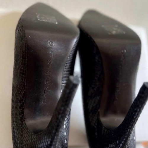 Roberto Cavalli black stiletto croco design pumps new