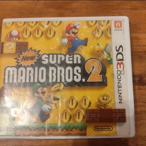 Nintendo 3DS New Super Mario Bros. used, good condition