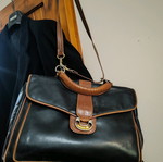 Women's shoulder bag used
