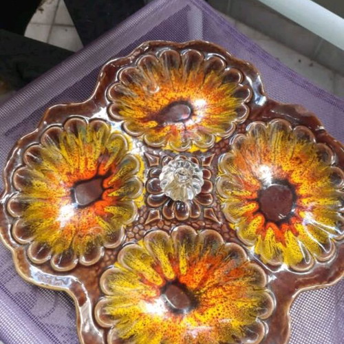 Vintage era nut dish like new