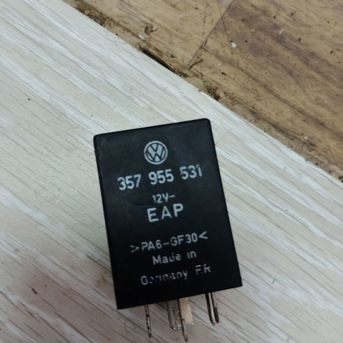Audi wiper interval relay 357955531