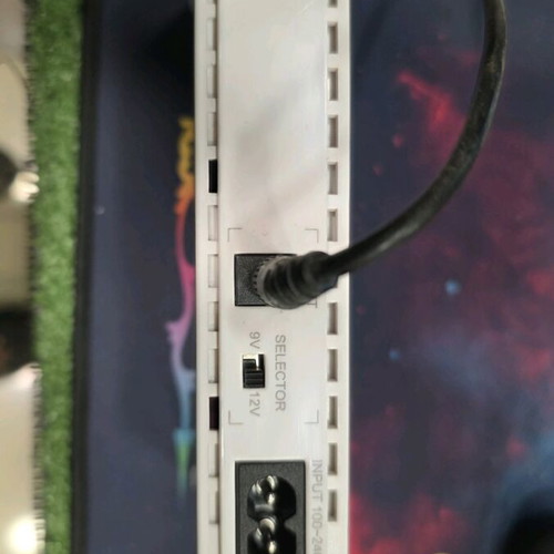 Mini UPS Lamtech 15W LAM020670 like new 12v and 9v