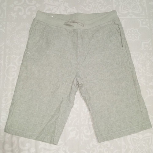 United Colors of Benetton linen shorts like new, pistachio green, 11-12 years