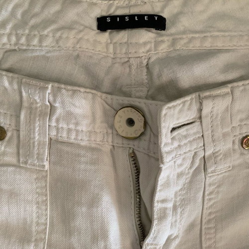 Sisley white shorts and Bershka beige crop top set like new