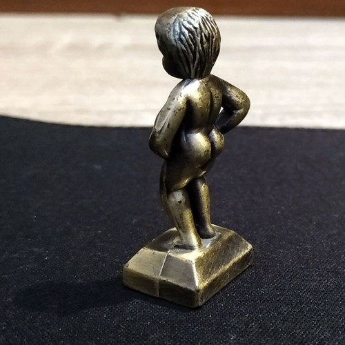 Decorative figurines like new, set