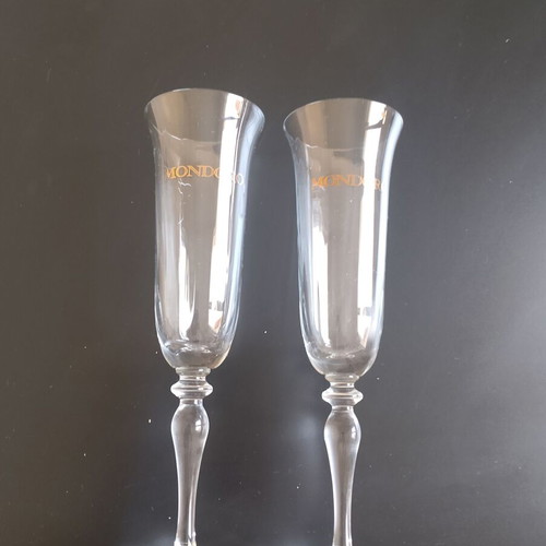 Mondoro champagne glass set of two like new