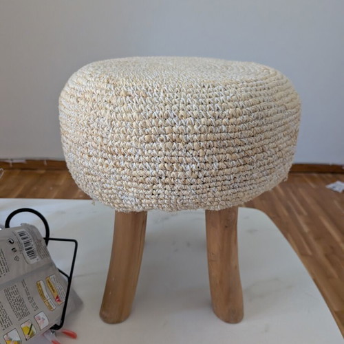Stool like new, small with wood and fabric