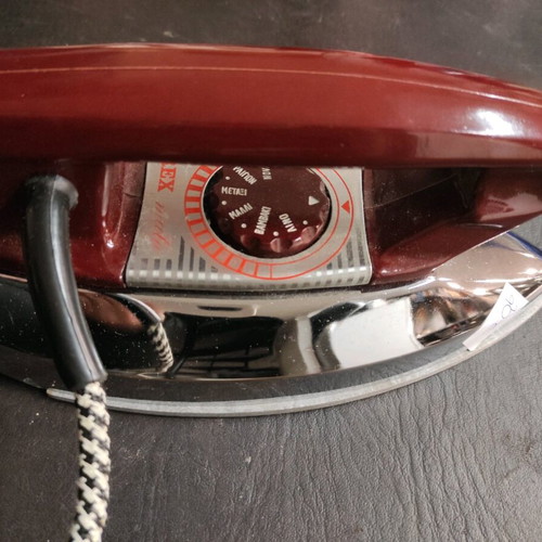 Rex iron used, red color, very lightweight
