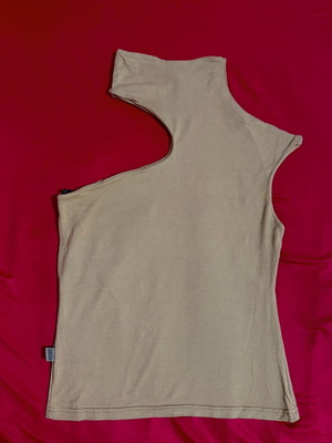 Devotion fitted top size S like new, green
