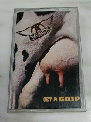 Aerosmith Get a Grip cassette tape, rock album 1993