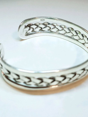 Silver bracelet cuff like new