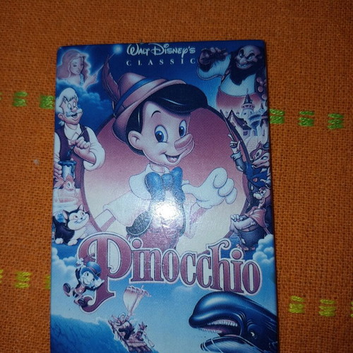 Disney fridge magnets used, set of 6 made in USA