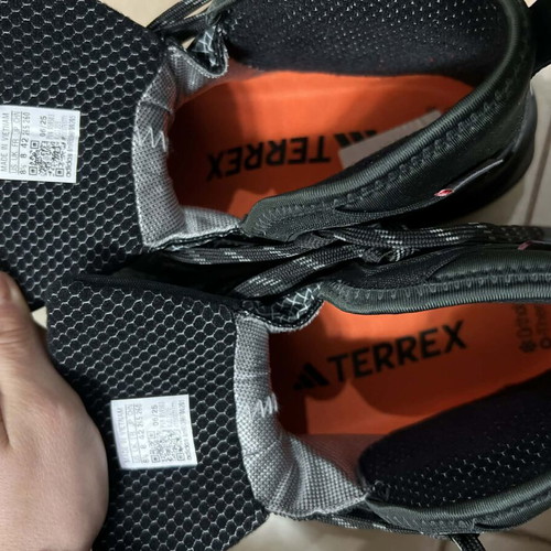 Adidas Terrex Skychaser AX5 Mid Gore-Tex hiking shoes size 42 like new