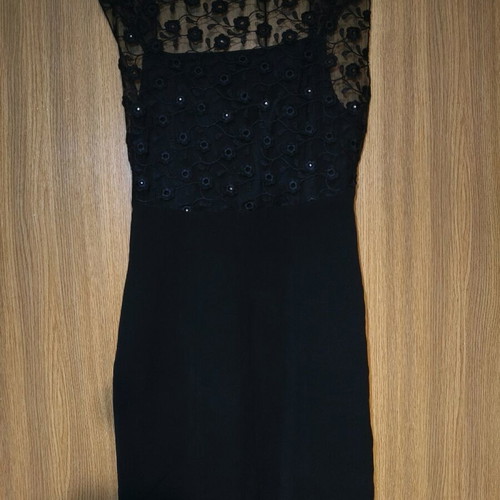 Dress with lace small-medium festive like new, black