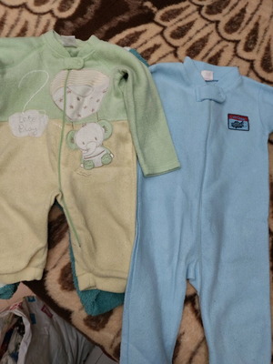 Baby rompers used 18 months, set of 2 pieces