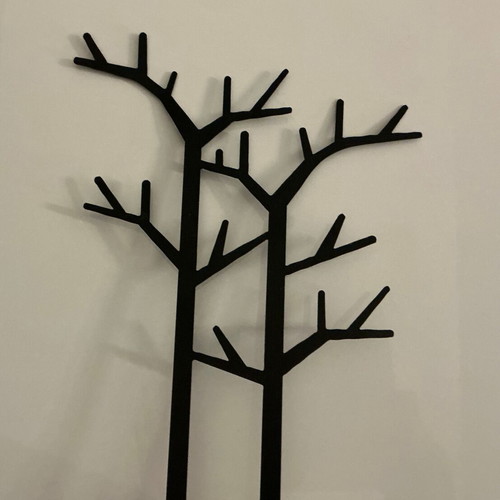Decorative metal tree like new