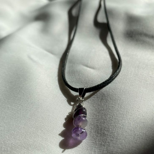 Handmade necklace with glass chips wrapped in stainless steel wire