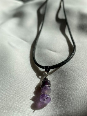 Handmade necklace with glass chips wrapped in stainless steel wire