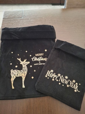 Velvet Christmas Gift Bags Set like new, sizes 27x33 and 20x25 cm